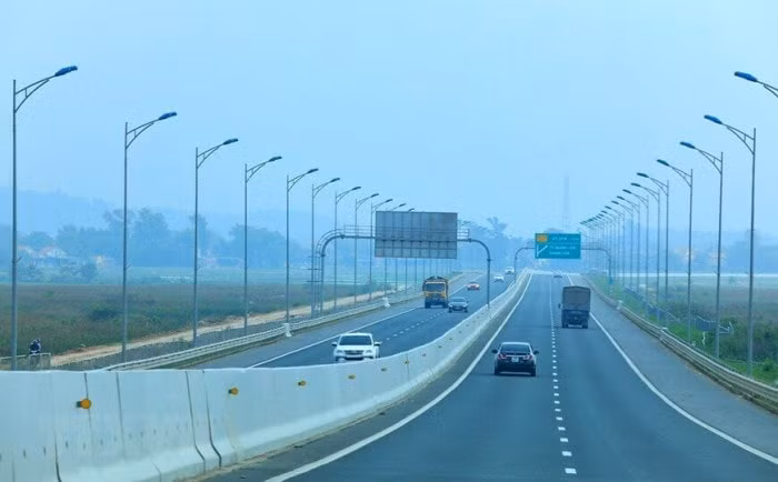 khan truong nghien cuu de xuat phuong an dau tu xay dung tuyen duong bo cao toc dai 109km hinh 1