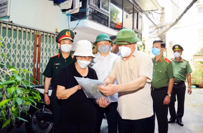 bi thu thanh uy ha noi kiem tra 2 vung do cua quan dong da hinh 2