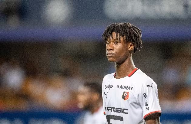 ngay cuoi ky chuyen nhuong mua he 2021 man utd ban tien ve gia 28 trieu euro hinh 2