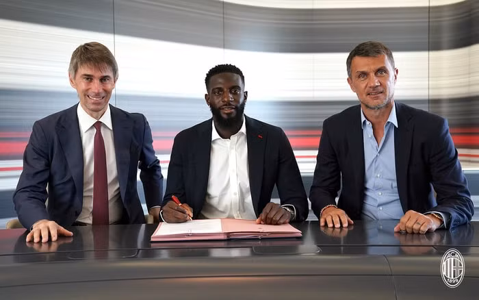 ngay cuoi ky chuyen nhuong mua he 2021 man utd ban tien ve gia 28 trieu euro hinh 6