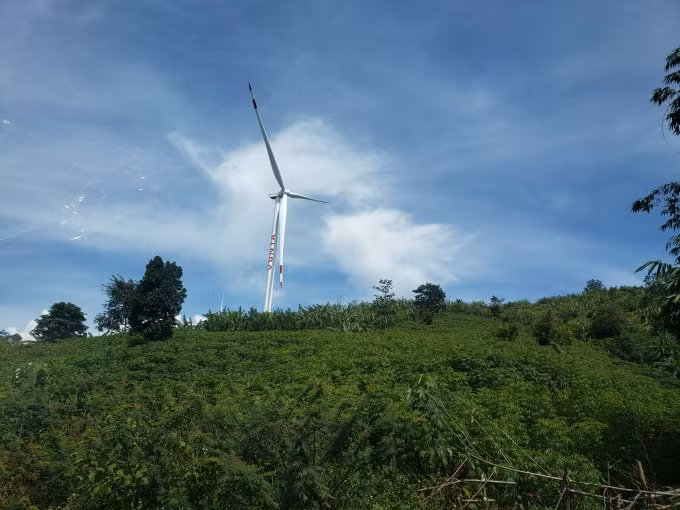 ubnd tinh quang tri chi dao ra soat viec nha may dien gio ammaccao lay dat cua dan nhung khong den bu hinh 1