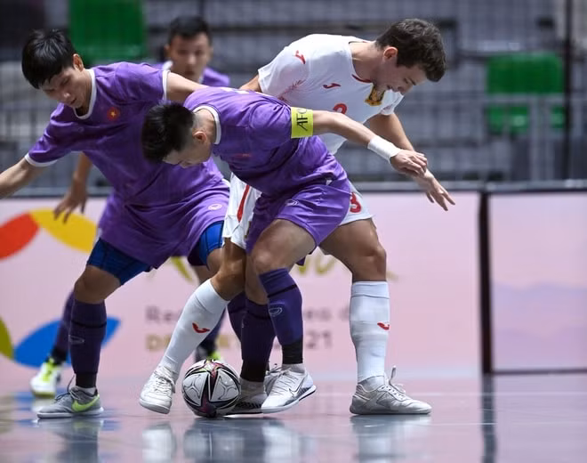 tuyen futsal viet nam thua 0 4 futsal tay ban nha hinh 1