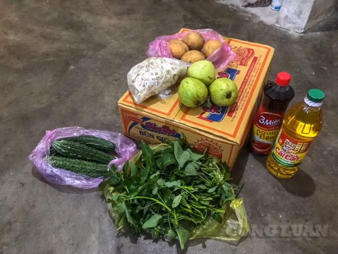sinh vien mac ket giua thu do cho ngay ha noi tac duong tro lai hinh 3