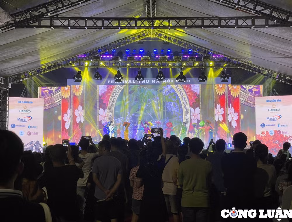 dac sac chuong trinh khai mac festival thu ha noi nam 2023 hinh 8