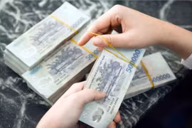 Thưởng Tết năm 2022: Người lao động “dở khóc dở cười” vì được thưởng 50.000 đồng