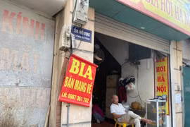 Quán bia, quán nhậu bán online mùa dịch: Chủ quán kiêm 'shipper'