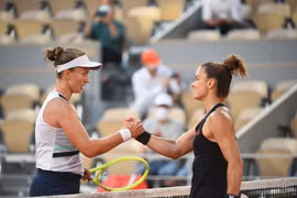 Krejcikova gặp Pavlyuchenkova tại chung kết đơn nữ Pháp Mở rộng