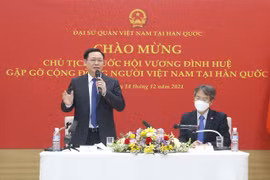 Chủ tịch Quốc hội: Đảng và Nhà nước hết sức quan tâm cộng đồng người Việt Nam ở nước ngoài