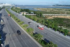 Bộ GTVT không nhận bàn giao hơn 7 km QL18