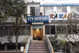 Quảng Ninh: Cách ly tại chỗ 14 người "tụ tập" hát karaoke trong thời gian giãn cách xã hội
