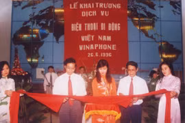 Những dấu mốc ấn tượng trên chặng đường phát triển 25 năm của VinaPhone