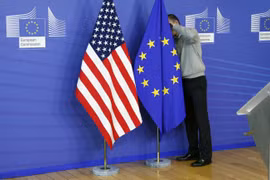 EU và Hoa Kỳ gỡ thuế quan về thép, kêu gọi tìm hiểu về nguồn gốc COVID-19