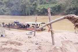 Lào Cai: Phạt 800 triệu đồng đối với doanh nghiệp khai thác cát, sỏi sai phép