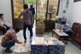 Vận chuyển trên 2.000 bao thuốc lá lậu để lấy công 250.000 đồng, lái xe chịu án hình sự