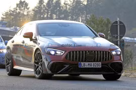 Mercedes-AMG GT 73e lộ ảnh chạy thử trên đường đua Nurburgring