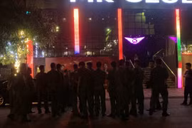 Thái Bình: Đột kích vào quán bar, phát hiện hơn 300 người đang bay lắc