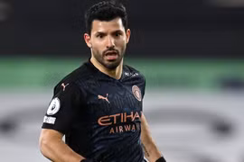 CLB Barca ưu tiên mua Depay hơn Aguero