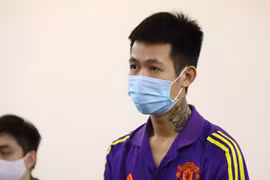 Hà Nội: Phạt 6 tháng tù đối tượng tấn công cán bộ chống dịch