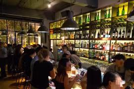 TP. HCM: Tạm dừng hoạt động các cơ sở kinh doanh karaoke, vũ trường, quán bar từ 18h ngày 30/4