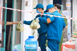 TP. HCM: Phong tỏa phòng trọ có 3 người liên quan ca dương tính Covid-19 mới