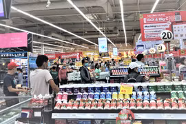 Ba "ông lớn" ở Đồng Nai tham gia mở quầy hàng bình ổn giá
