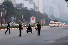 Xử lý “quái xế” phóng xe theo đoàn xe ưu tiên