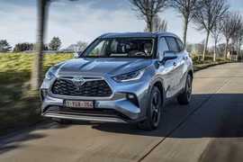 Toyota Highlander 2021 ra mắt tại châu Âu