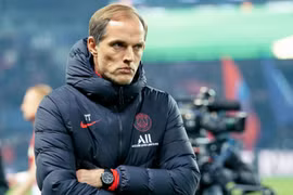 HLV Thomas Tuchel tạm dẫn dắt CLB Chelsea trong 18 tháng