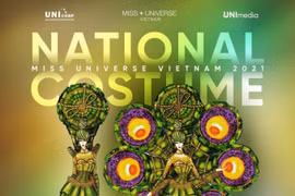 Trang phục dân tộc của Á hậu Kim Duyên tại Miss Universe lấy cảm hứng từ “Bánh tét”