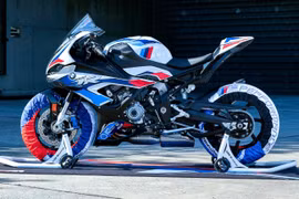 Cận cảnh “Siêu cá mập” BMW S1000RR