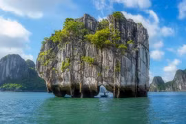 Hạ Long nỗ lực bảo tồn, phát huy giá trị di sản thiên nhiên thế giới