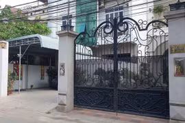 Cách ly 12 người Trung Quốc nghi nhập cảnh trái phép