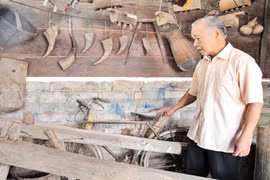 Nhà báo Nguyễn Đắc Nông: Người mang lịch sử dân tộc đến thế hệ trẻ bằng hiện vật