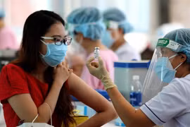 100% giáo viên, nhân viên ở các cơ sở giáo dục phải được tiêm vaccine Covid-19