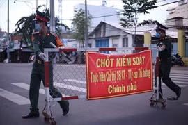 Thủ tướng: Thực hiện triệt để, nghiêm ngặt, quyết liệt, hiệu quả tăng cường giãn cách xã hội