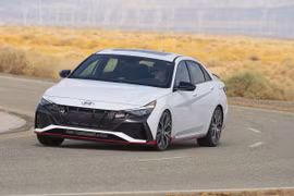 Hyundai Elantra N 2022 tại Mỹ có phiên bản số sàn 6 cấp