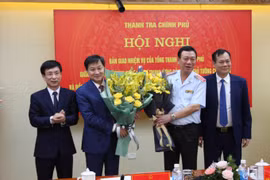 Tân Tổng Thanh tra Chính phủ nhận bàn giao nhiệm vụ từ Phó Thủ tướng Lê Minh Khái