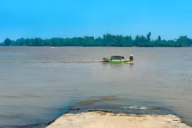 Hà Tĩnh: Phát hiện thi thể người phụ nữ trôi trên sông Lam
