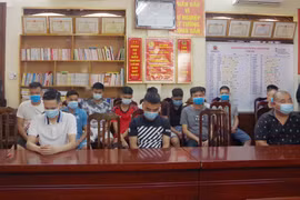 Phá đường dây cá độ bóng đá hàng trăm tỷ đồng