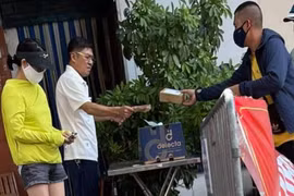 Hà Nội: Một Bí thư phường bị phạt 2 triệu đồng vì lỗi không đeo khẩu trang