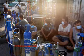 Biểu tình tại nhà tù ở thành phố lớn nhất Myanmar khi COVID-19 bùng phát