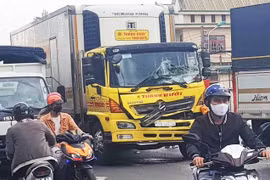 Lâm Đồng: 3 xe ôtô tai nạn liên hoàn, quốc lộ 20 ùn tắc