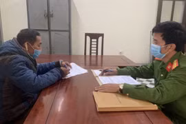 Khởi tố ông lão U70 dùng dao chém vợ gây thương tích