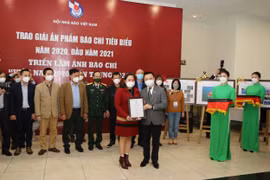 Tôn vinh những người làm báo dấn thân, cống hiến sáng tạo không ngừng