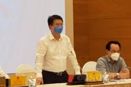 Thứ trưởng Bộ Y tế: Cách kiểm soát chất lượng vắc-xin phòng Covid-19 tốt nhất là mua trực tiếp