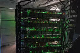 Trung Quốc cấm đào Bitcoin, các thợ đào tính “di cư” sang Bắc Mỹ, Trung Á