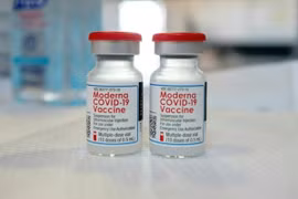 Bộ Y tế phân bổ hơn 3 triệu liều vắc-xin Moderna phòng dịch Covid-19