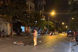 Xe 'điên' gây tai nạn liên hoàn, 4 người thương vong