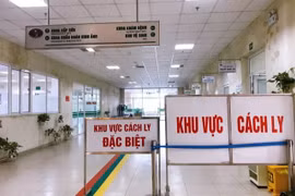 Phong toả Bệnh viện Bệnh Nhiệt đới Trung ương, xét nghiệm tất cả các nhân viên y tế