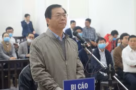 Cựu Bộ trưởng Bộ Công Thương Vũ Huy Hoàng và đồng phạm tiếp tục hầu tòa